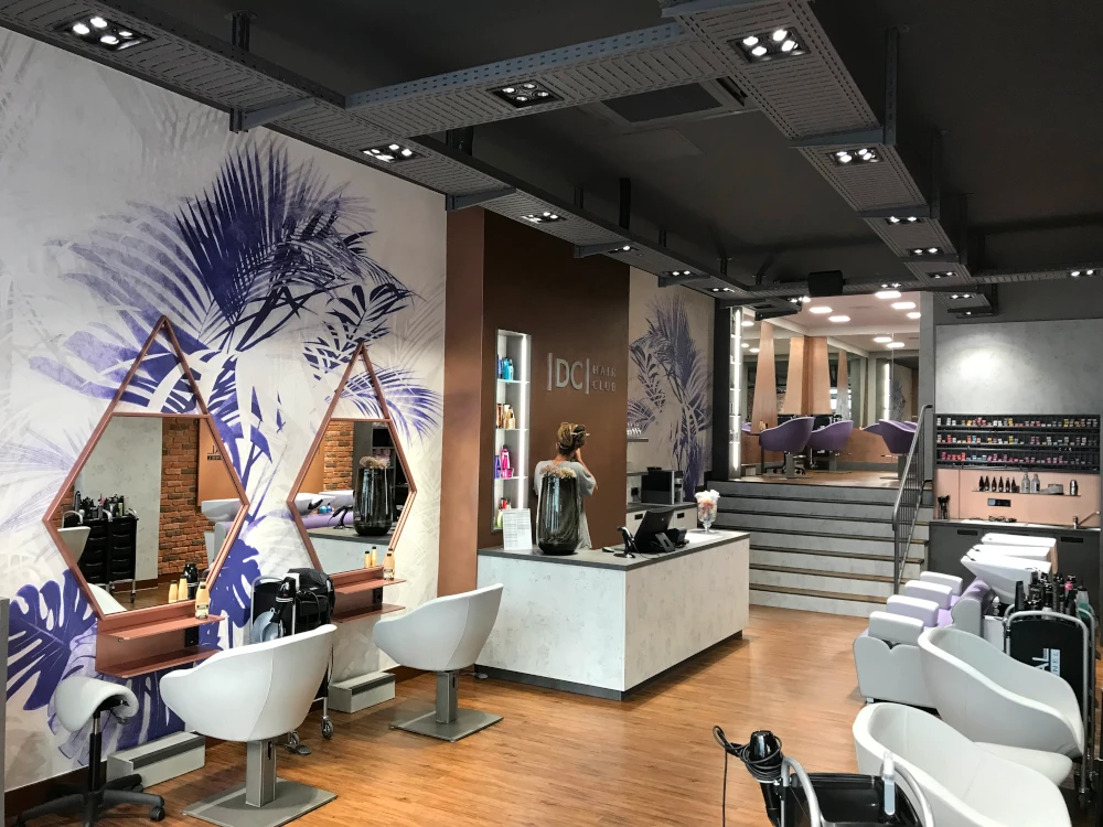 poltrona per parrucchieri ambientata funky