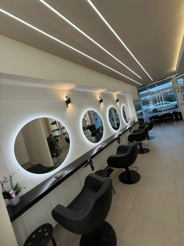 arredamento parrucchieri Marsi's Gossolengo (PC)